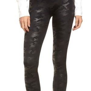 Spanx faux leather camo leggings brand new small
